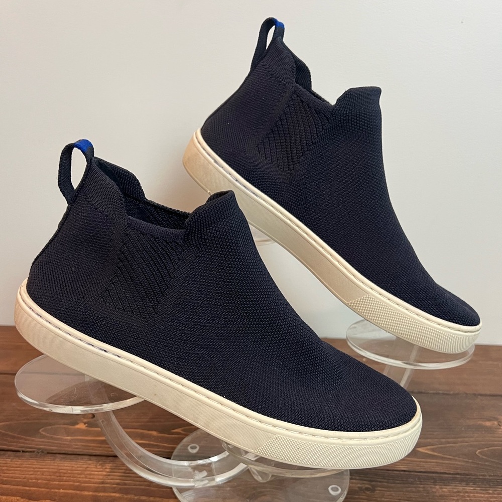 Rothys The Chelsea Ankle Boot Size 8.5 Navy Blue